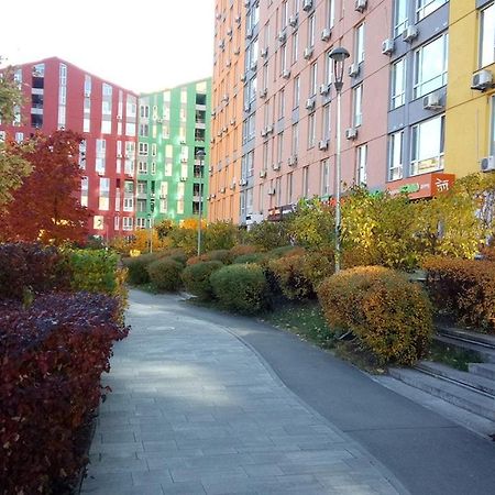 Positive Smile Studio Apartment In The Colorful Comfort Town Residental Complex. Kt-06. Киев Экстерьер фото