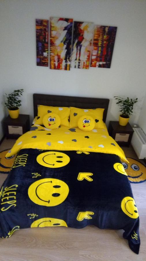 Positive Smile Studio Apartment In The Colorful Comfort Town Residental Complex. Kt-06. Киев Экстерьер фото