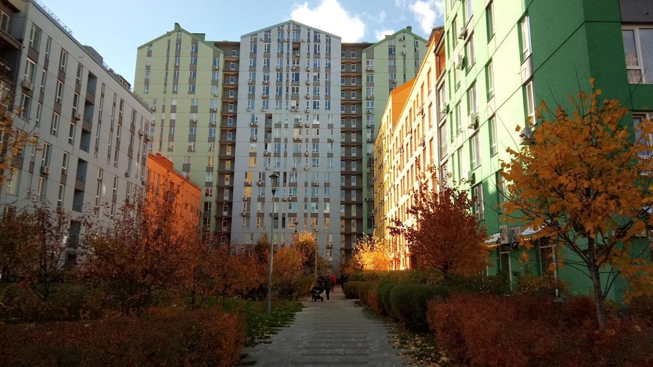 Positive Smile Studio Apartment In The Colorful Comfort Town Residental Complex. Kt-06. Киев Экстерьер фото